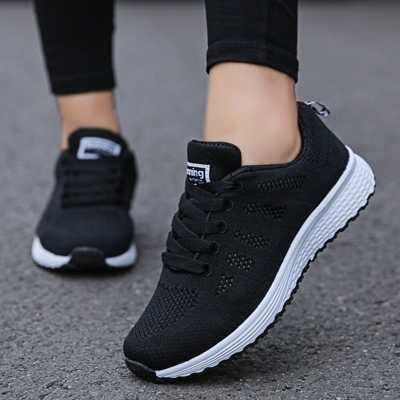 Women’s Breathable Wide-Fit Walking Shoes Lightweight Lace-Up Trainers 3