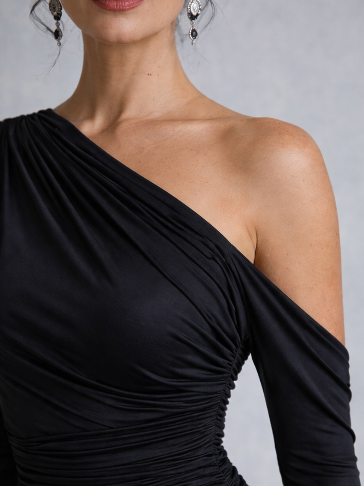 Women’s Elegant One Shoulder Maxi Dress with Ruched Design 3
