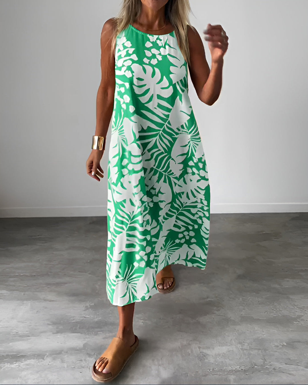 Women’s Elegant Sleeveless Dress Flattering Summer Style 1