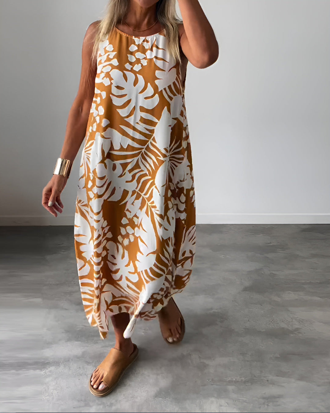 Women’s Elegant Sleeveless Dress Flattering Summer Style 3