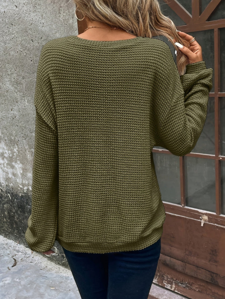 Women’s Relaxed Waffle-Knit Sweater Soft Texture and Comfortable Fit 8