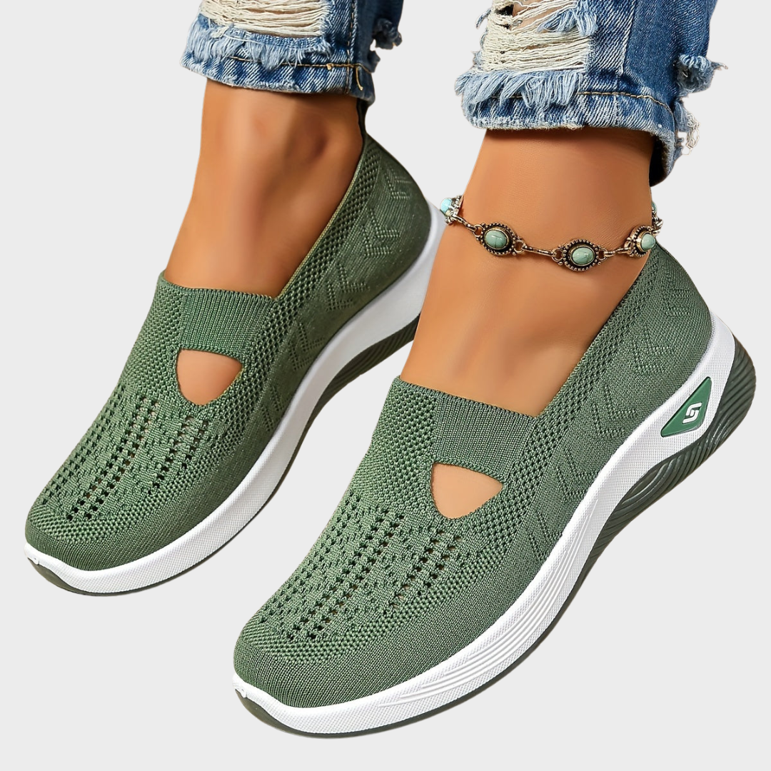 Women’s Slip-On Shoes Comfortable Supportive Design 1