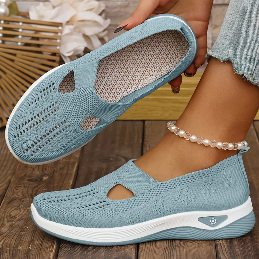 Women’s Slip-On Shoes Comfortable Supportive Design 11