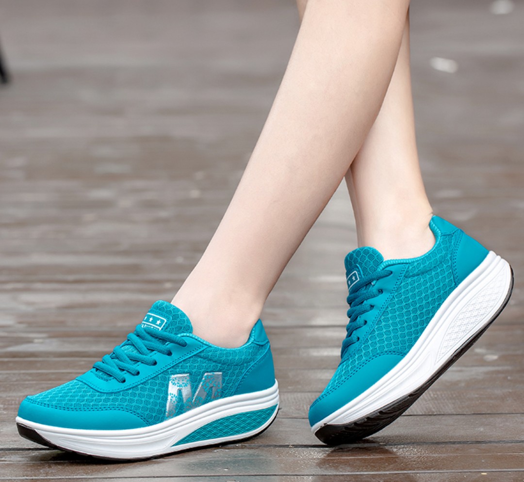 Women’s Walking Sneakers Supportive Cushioned Design for Comfort 4