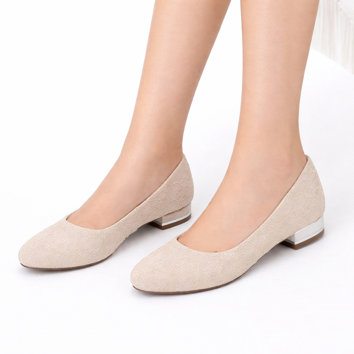 Women’s White Lace Bridal Flats Comfortable Round Toe Design 9